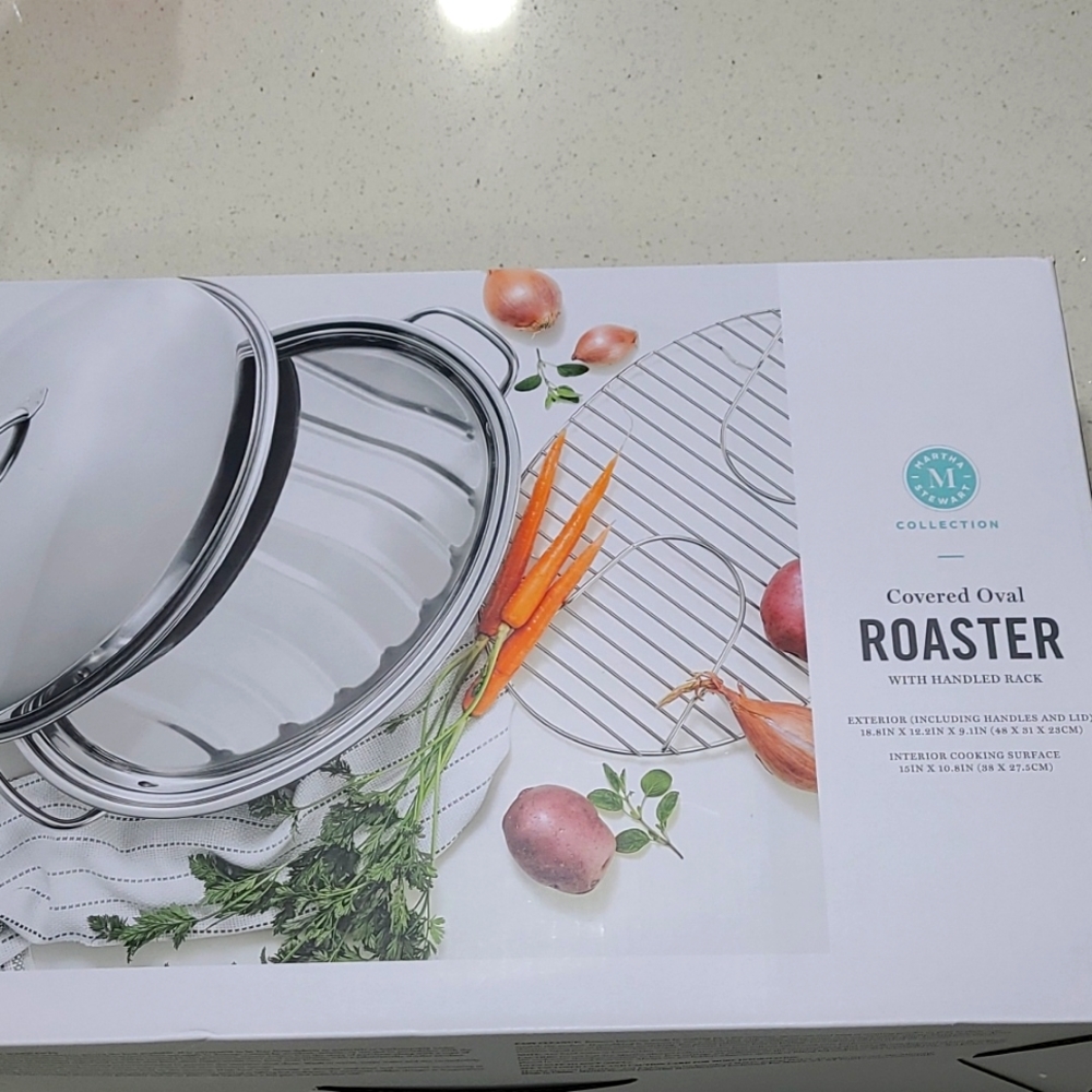 Martha Stewart Collect: Covered Oval Roaster with Handled Rack